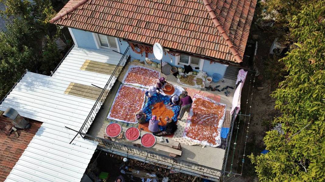 Her kaşığı şifa: Odun ateşinde pişiyor, 16 gün yoğruluyor! 10